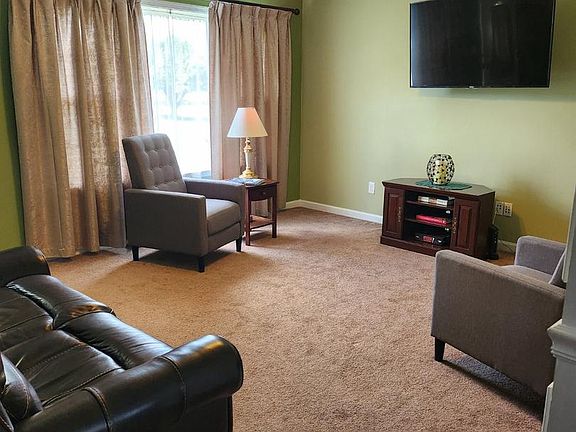 5th image of 10228 Bayside Dr