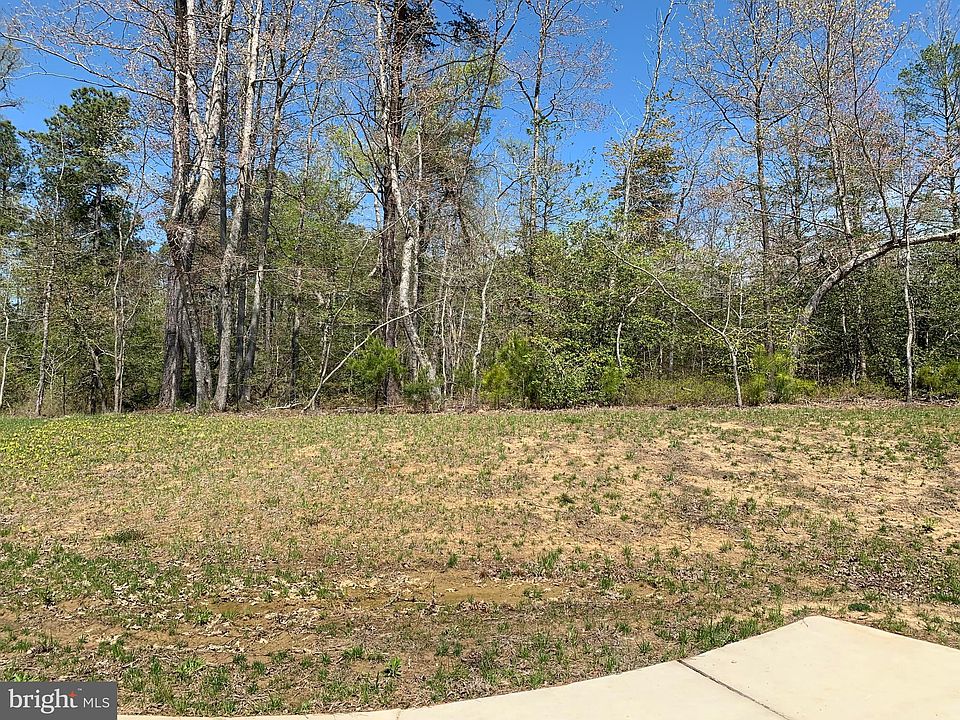 1st image of Settlers Ln