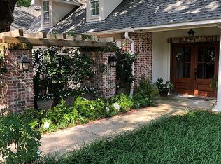 916 Bent Tree Cir, Pass Christian, MS 39571