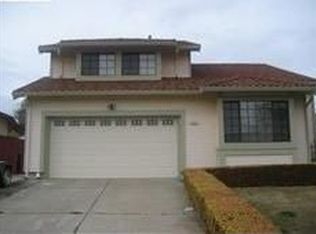 500 Turquoise Dr, Hercules, CA 94547