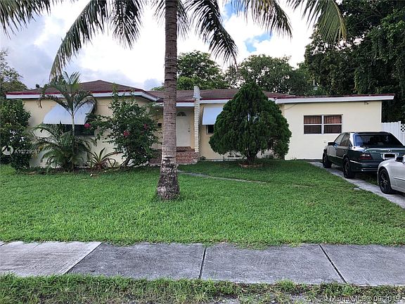 2nd image of 1220 NE 130th St