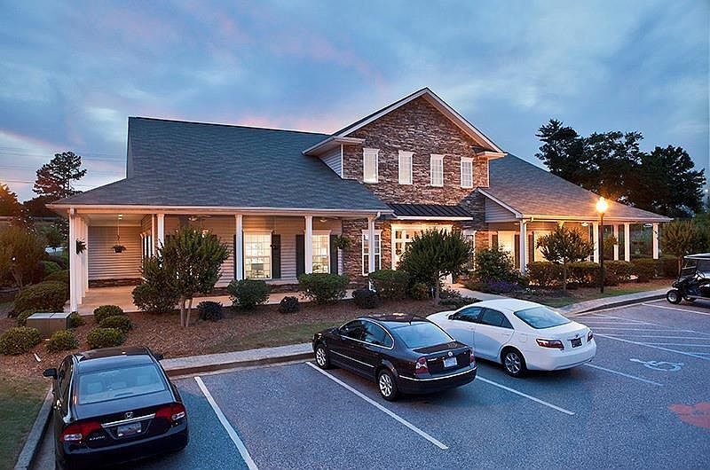 2nd image of 230 Campus Dr APT D