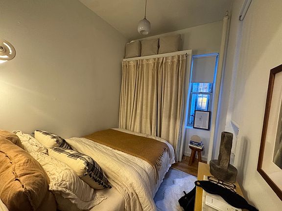 4th image of 14 Morton St APT 19