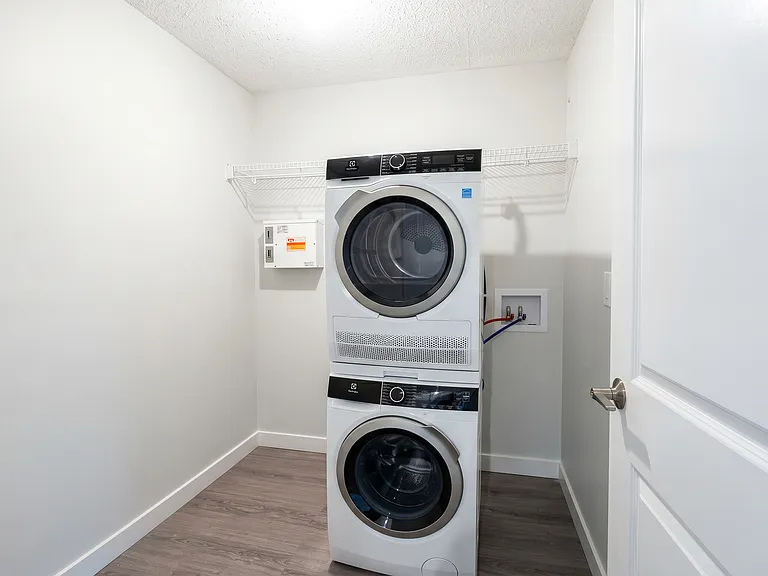 1800 4th St SW — Photo 18