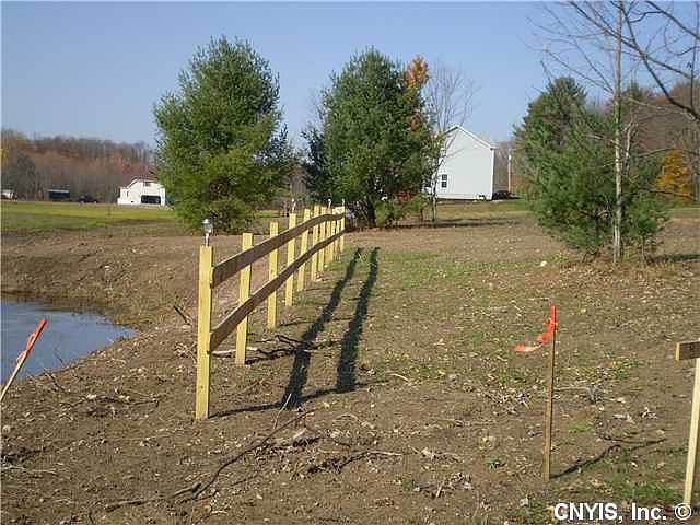 2nd image of 25 Pangborn Rd