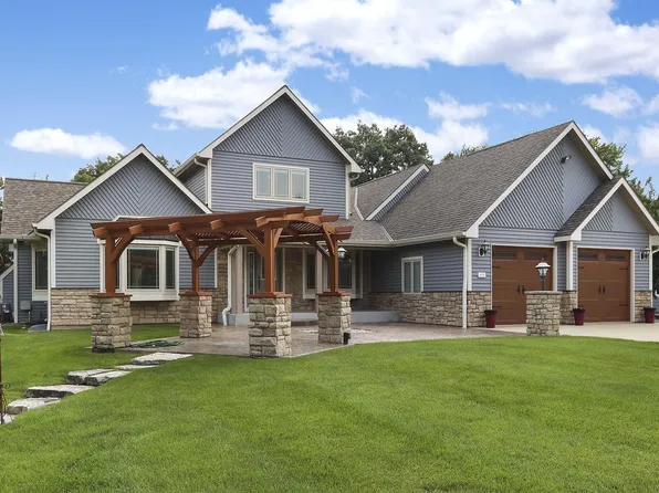 39740 Bloomfield ROAD, Burlington, WI 53105