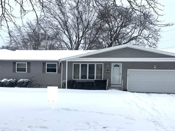 837 Edgewater Dr, Amherst, NY 14228