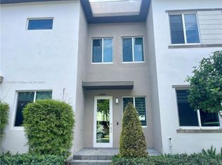 10444 NW 67th St, Doral, FL 33178