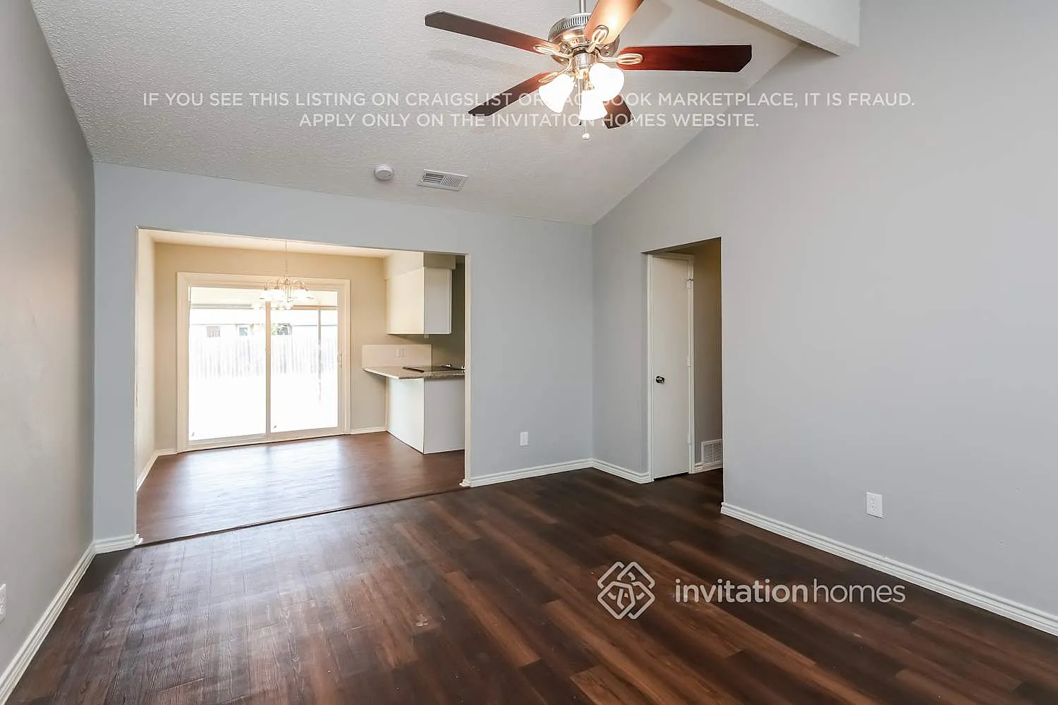 627 Plainview Dr Mansfield, TX 76063 — Photo 2