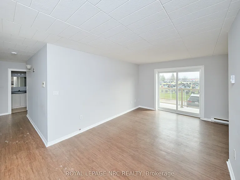 90 Woodlawn Rd #7 — Photo 6