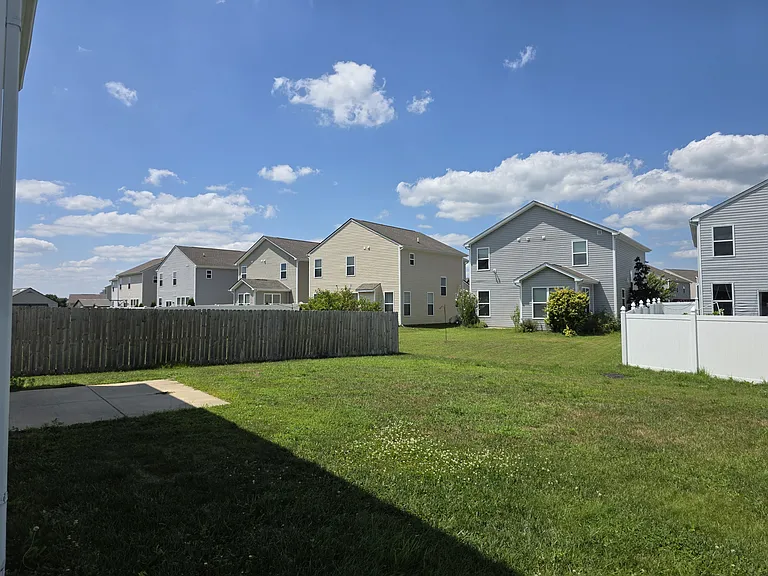 2078 Shadow Creek Blvd — Photo 32