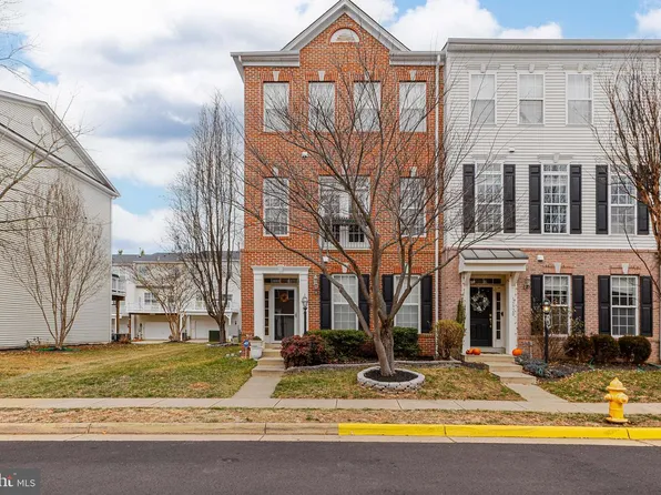 15922 Greymill Manor Dr, Haymarket, VA 20169