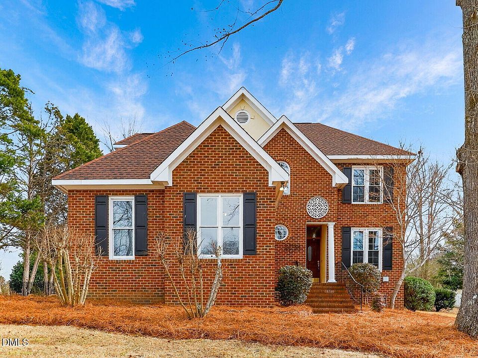 1st image of 106 Muirfield Ln
