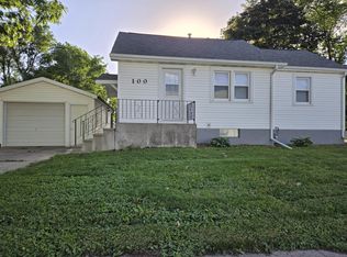 100 S Washington St, Dunkerton, IA 50626