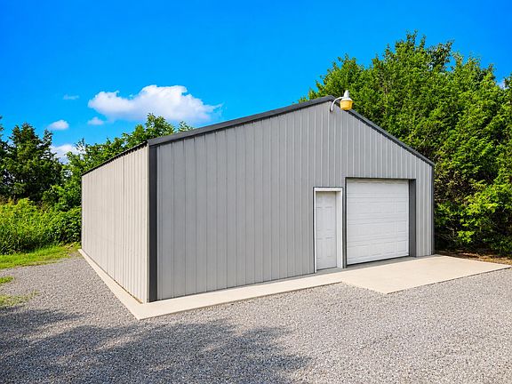 3rd image of 7319 McDonald Rd