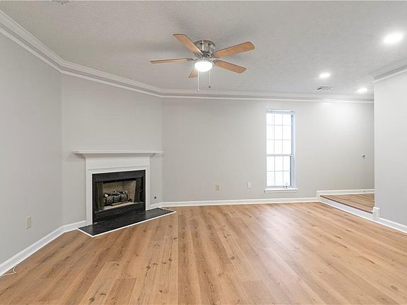 2nd image of 1041 Plantation Way NW