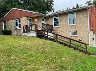 1408 Lakeside Ave NW, Canton, OH 44708