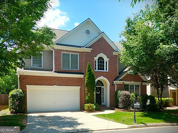 392 Cherry Tree Ln, Marietta, GA 30066