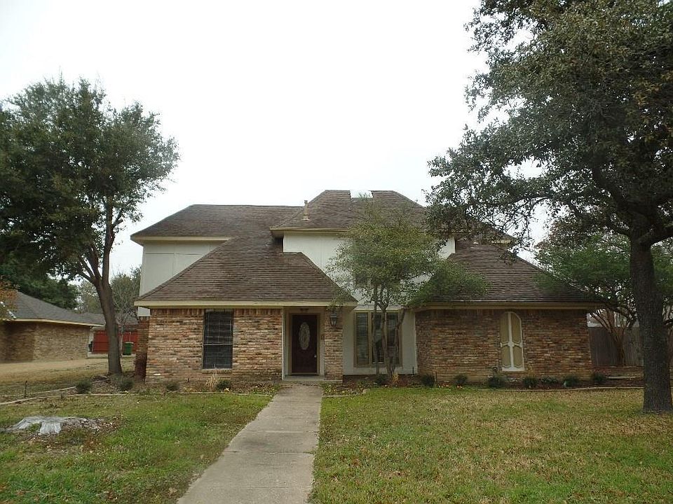 1st image of 4037 Leon Dr