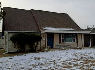 8 Marboro Ln, Willingboro, NJ 08046