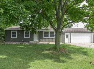 4208 Airport Rd, Midland, MI 48642