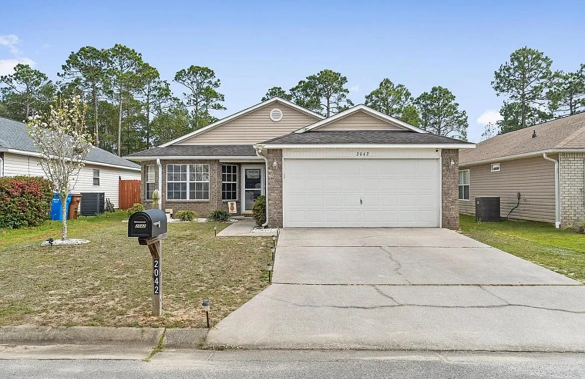 2042 Catline Cir — Photo 1