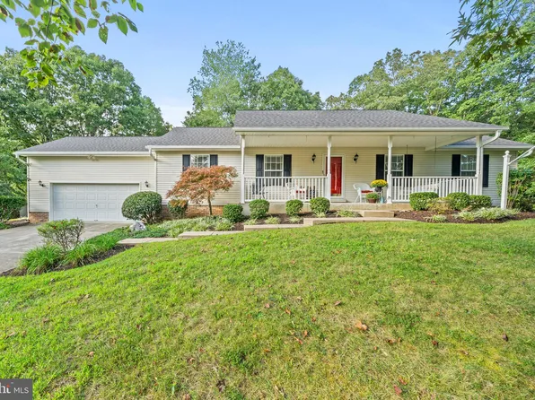 12762 Crescent Run St, La Plata, MD 20646