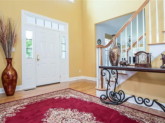 3rd image of 1169 White Horse Ln