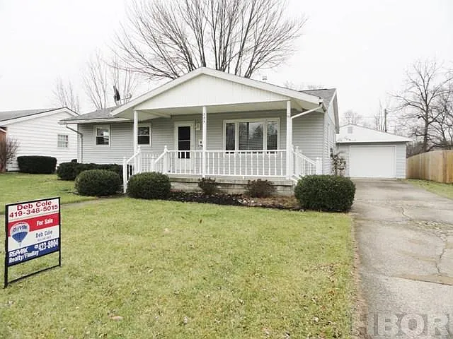 225 Edinborough Dr photo 1
