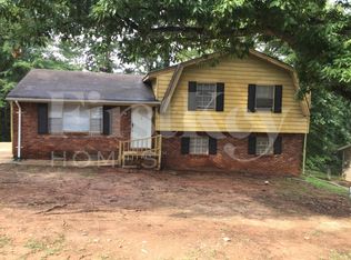 6634 Imperial Dr, Morrow, GA 30260