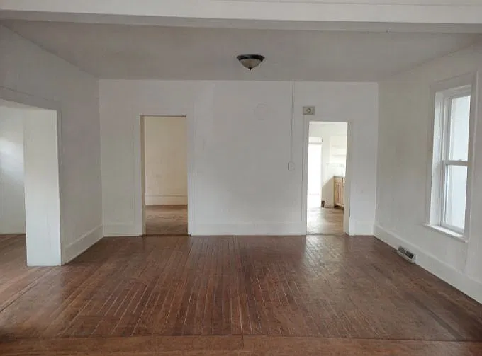 2 bed, 1370 sqft, $1,285 — Photo 4