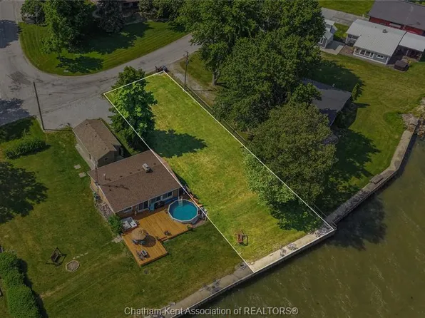 105 Island Cres, Lakeshore, ON N0P 2L0
