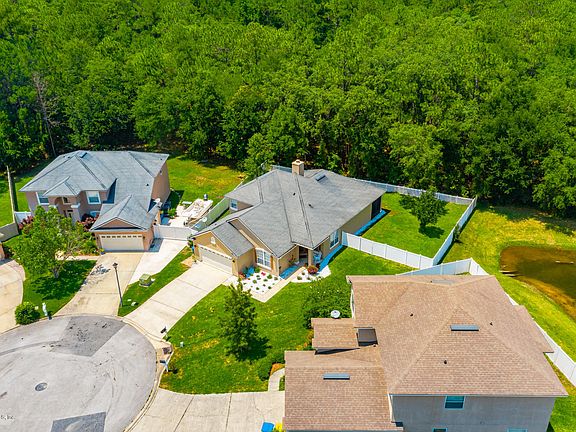 4th image of 12183 Evans Oak Ct