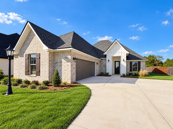 505 Lessie Dr, Stonewall, LA 71078