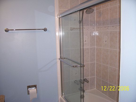 Main Bath Shower 
