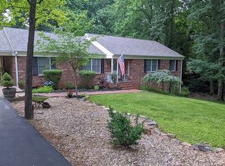 102 Blumont Dr, Lynchburg, VA 24503