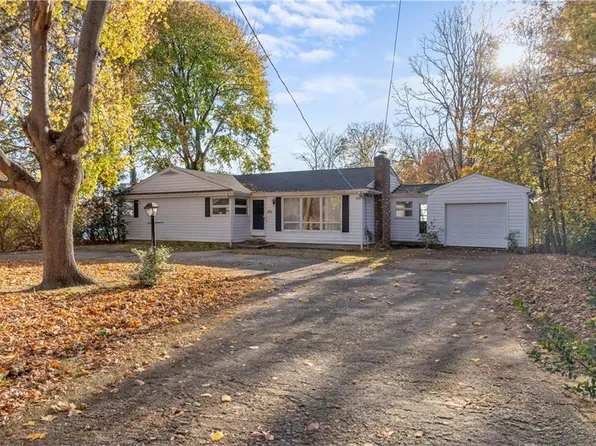 270 Woodward Rd, Providence, RI 02904