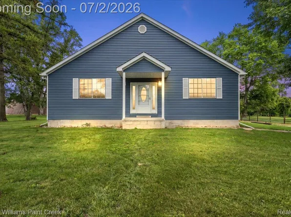 54230 Card Rd, Macomb, MI 48042