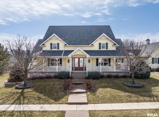 930 Gooseberry Dr, Geneseo, IL 61254