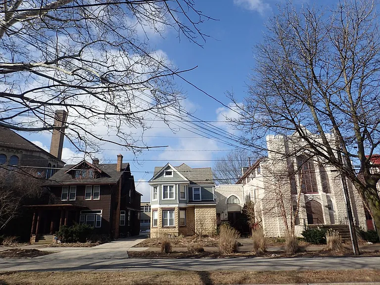 922 Liberty St — Photo 16