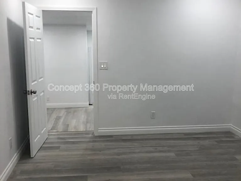 1327 W Parade St — Photo 21