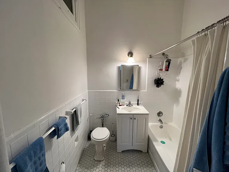 271 Dartmouth St #2B — Photo 6