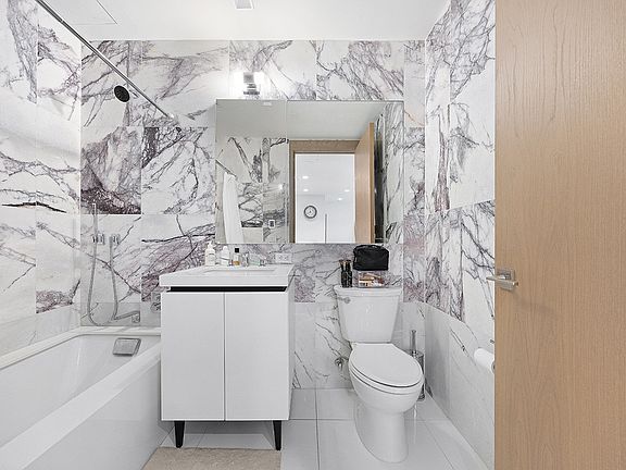 5th image of 200 E 21st St APT 3D