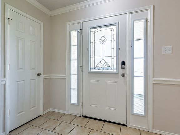 5th image of 4301 Green Meadow Dr