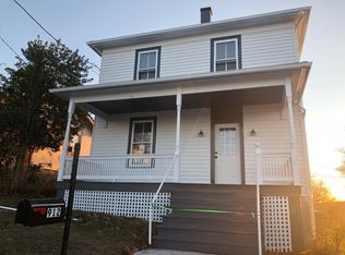 912 Sudbury St, Staunton, VA 24401