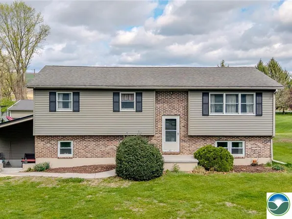 4556 Chestnut Dr, Bangor, PA 18013