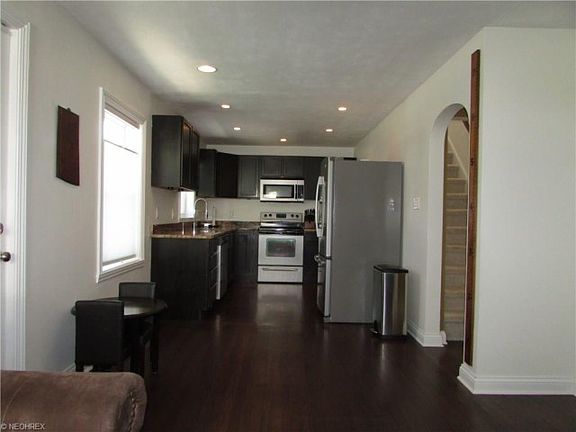 5th image of 3072 7th St