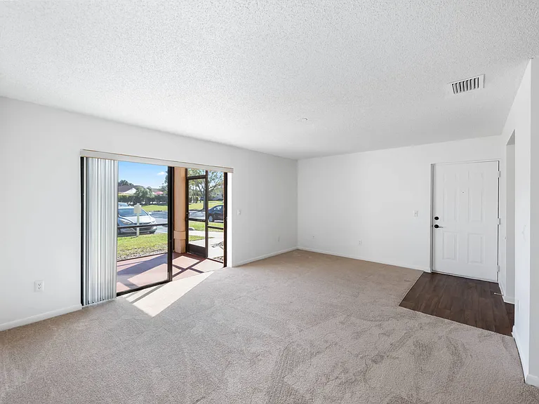 10X Harbour Bay — Photo 10