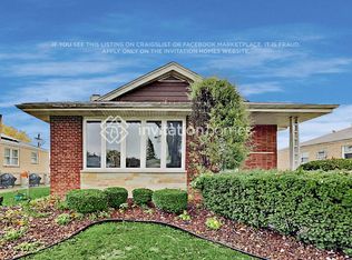 10111 S 53rd Ave, Oak Lawn, IL 60453