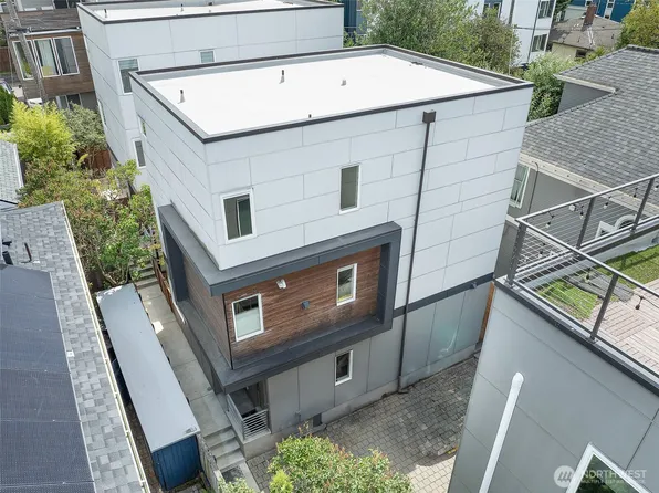 830 B 16th Ave, Seattle, WA 98122